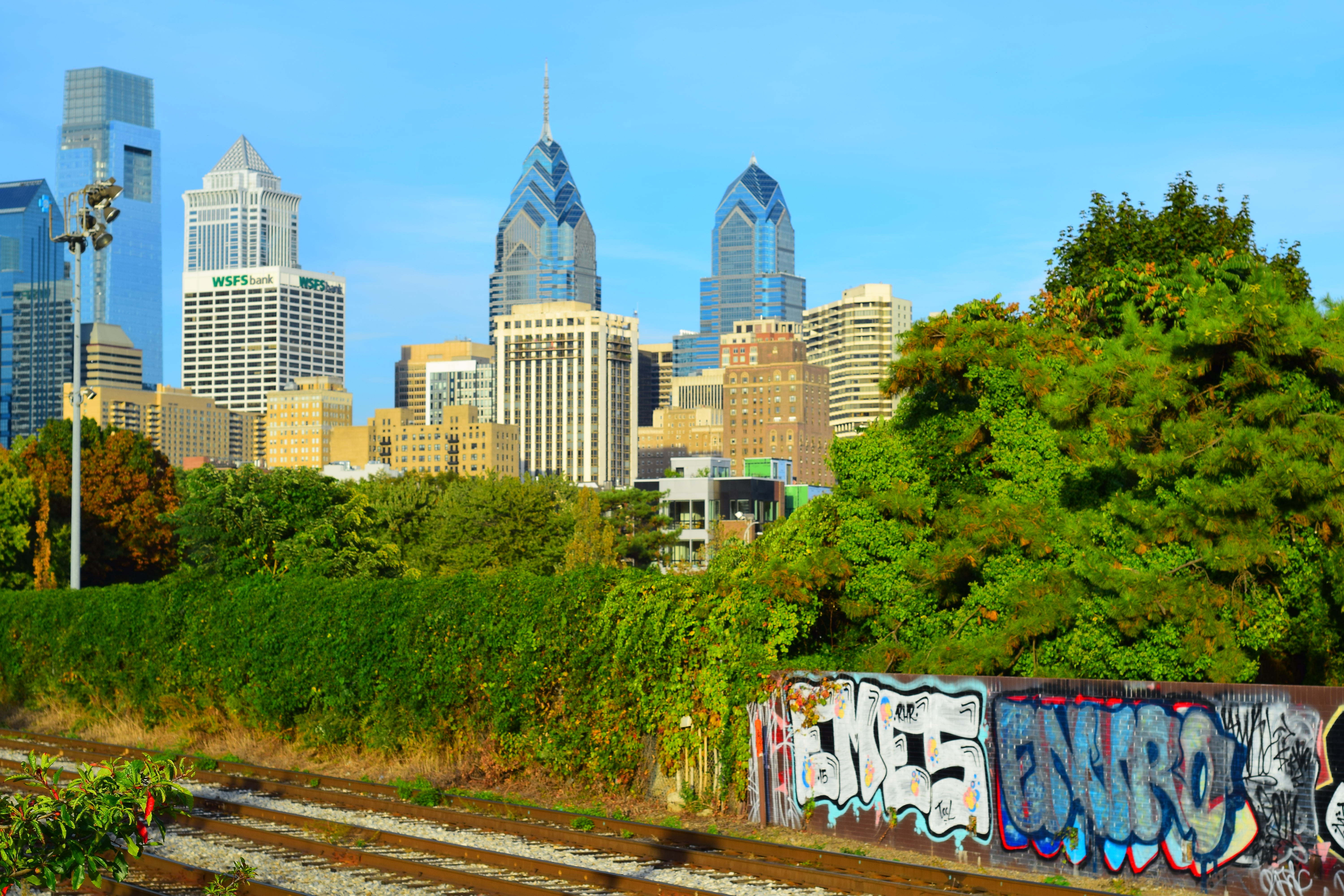 Philadelphia skyline (photo credit: Yasmine Wallis)